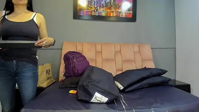 CharlotteCottin online show from November 17, 2:56 pm