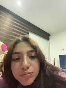 LisaGoddes online show from April 23, 12:01 am