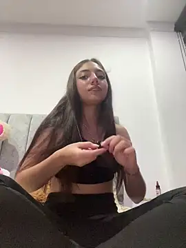 LisaGoddes online show from May 13, 3:26 am