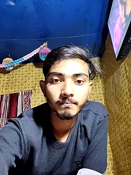 Hot- couple online show from January 11, 4:45 pm