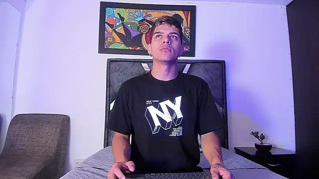 wyatt 3 online show from November 12, 12:49 pm