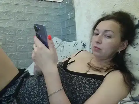 DanaNeon online show from June 30, 8:04 am