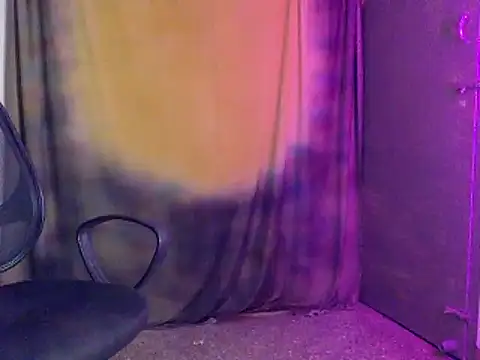 Snapshot of Hot-Honey20 chatting on March 3, 1:50 pm Hot-Honey20 online show from March 3, 1:50 pm