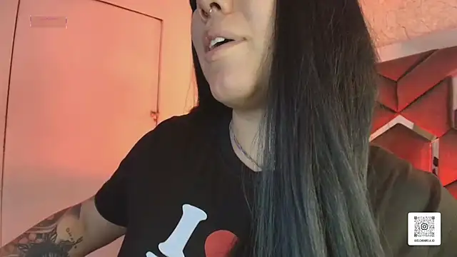 Snapshot of Melissa_Adamsx chatting on February 1, 7:01 pm Melissa Adamsx online show from February 1, 7:01 pm