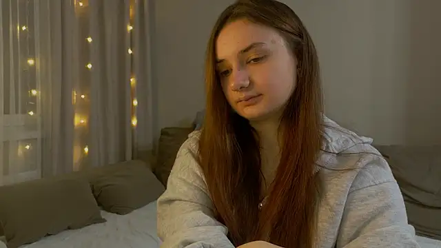 Lelia Vibe online show from March 13, 3:51 pm