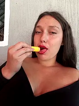 Naughty Samantha online show from December 15, 4:00 pm