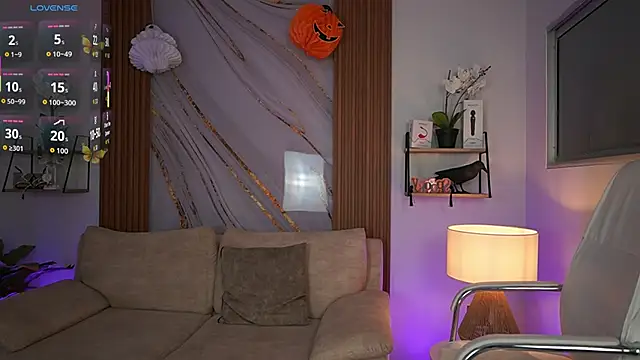 MilaCrave online show from October 21, 11:33 am