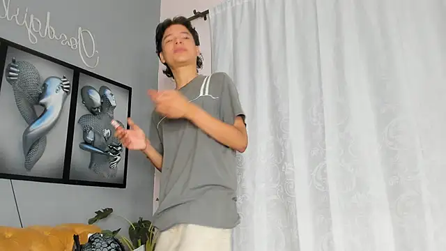 camillo virgil online show from December 2, 10:42 am