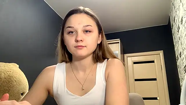 Snapshot of Smoke_mama chatting on February 4, 8:20 am Smoke mama online show from February 4, 8:20 am