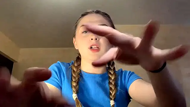 Snapshot of Smoke_mama chatting on February 25, 11:09 am Smoke mama online show from February 25, 11:09 am