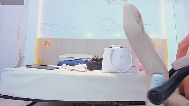 valirya devote online show from October 22, 3:07 am