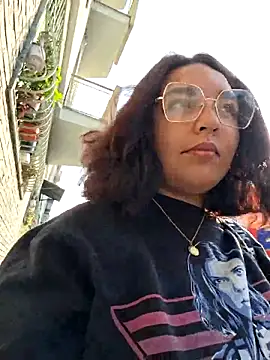 Snapshot of LadySophia03 chatting on October 9, 8:34 am LadySophia03 online show from October 9, 8:34 am