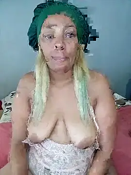 Snapshot of Eroticdollxx3 chatting on April 20, 6:27 am Eroticdollxx3 online show from April 20, 6:27 am