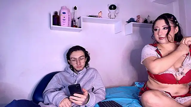 annyharriis online show from February 7, 7:50 pm