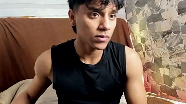 Snapshot of ZYZZ1312 chatting on February 5, 6:51 am ZYZZ1312 online show from February 5, 6:51 am