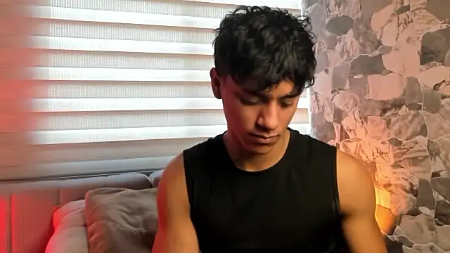 Snapshot of ZYZZ1312 chatting on February 12, 5:41 pm ZYZZ1312 online show from February 12, 5:41 pm