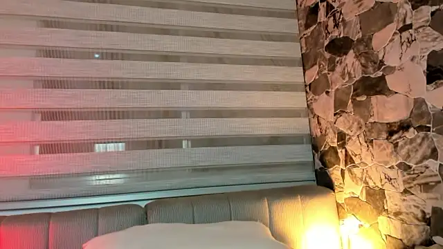 Snapshot of ZYZZ1312 chatting on February 26, 5:17 am ZYZZ1312 online show from February 26, 5:17 am