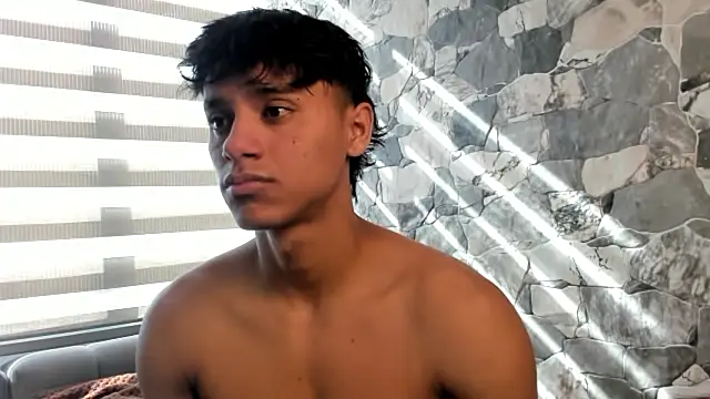 Snapshot of ZYZZ1312 chatting on February 26, 8:30 pm ZYZZ1312 online show from February 26, 8:30 pm