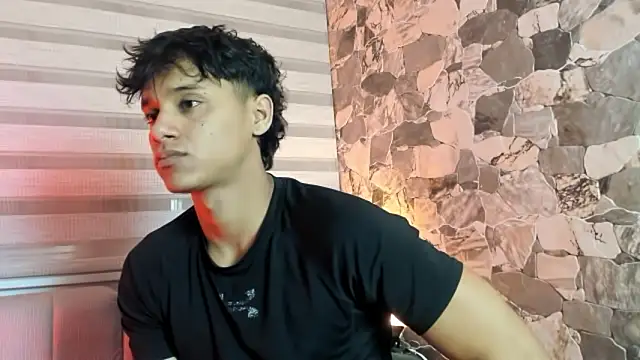 Snapshot of ZYZZ1312 chatting on March 4, 5:57 am ZYZZ1312 online show from March 4, 5:57 am