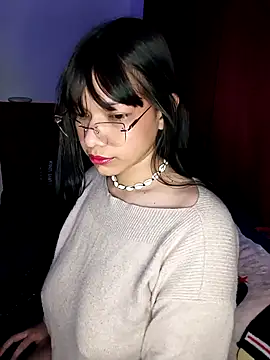 Iwarii online show from December 5, 8:12 am