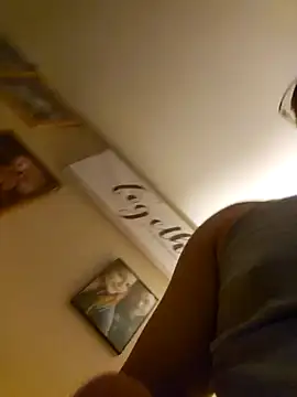 Biglou97 online show from March 29, 2:11 am