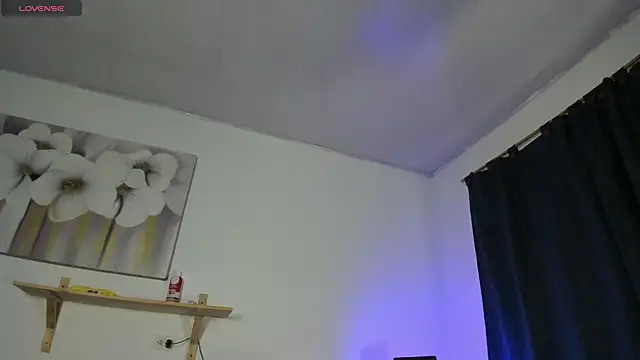 Snapshot of angel_hasss chatting on September 22, 1:07 am angel hasss online show from September 22, 1:07 am