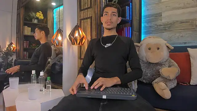 Adonis WB online show from November 15, 9:43 pm