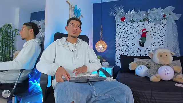 Adonis WB online show from December 1, 8:58 pm