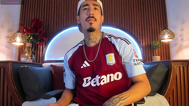 Donovan Desmond online show from January 15, 4:50 am