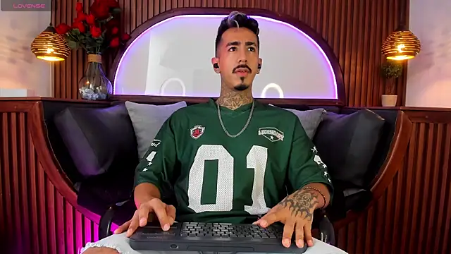 Donovan Desmond online show from March 27, 7:57 pm