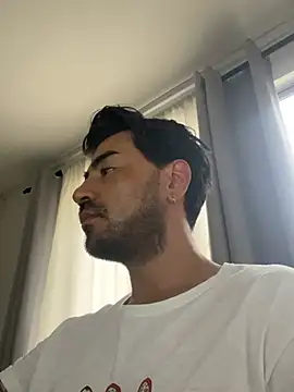 ThomassBrooks online show from February 26, 10:09 pm