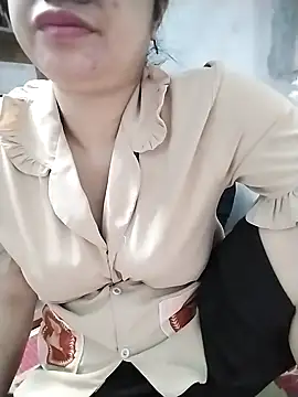 Mie rose online show from November 8, 3:01 pm