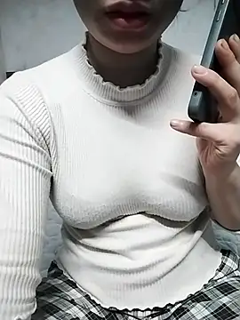 Mie rose online show from November 25, 2:11 am