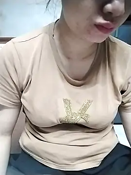 Snapshot of Mie_rose chatting on April 27, 12:58 pm Mie rose online show from April 27, 12:58 pm