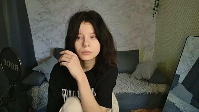 Bonnie And C1yde online show from April 13, 5:02 am