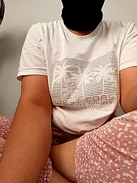 ezgi2545 online show from September 20, 10:27 am