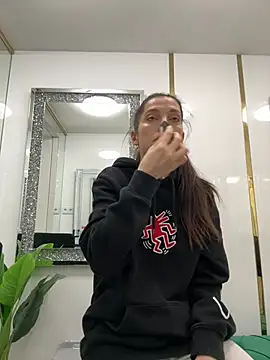 EllyLynn online show from February 28, 7:26 pm