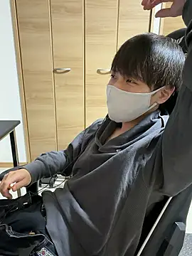 jiji9253 online show from March 29, 12:38 pm