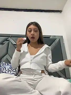 Sara-cooper2 online show from November 26, 3:51 am