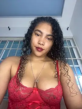 Snapshot of SophieD chatting on February 11, 11:37 am SophieD online show from February 11, 11:37 am