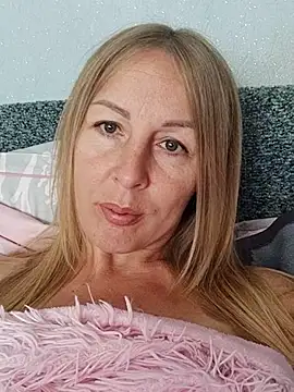 LunaSugarX online show from September 18, 8:27 am