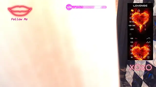 Snapshot of SeductiveAshleyTS chatting on December 4, 6:34 am SeductiveAshleyTS online show from December 4, 6:34 am