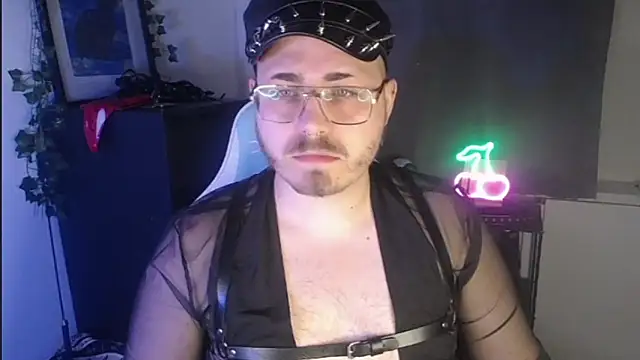 Snapshot of FabianKinky chatting on September 24, 8:45 pm FabianKinky online show from September 24, 8:45 pm