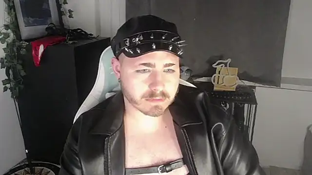 Snapshot of FabianKinky chatting on September 26, 9:52 pm FabianKinky online show from September 26, 9:52 pm