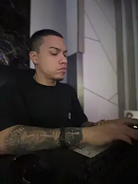 AlphaMasterXxx online show from November 28, 11:46 am