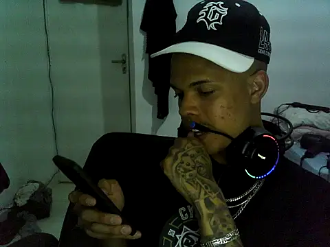 LzgrauAS online show from April 4, 12:53 am