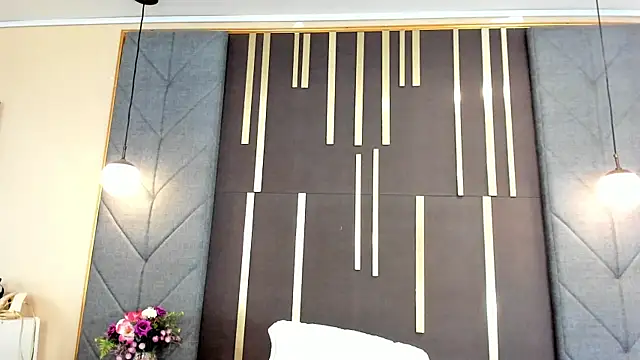 Snapshot of OliviGrace chatting on May 19, 1:56 am OliviGrace online show from May 19, 1:56 am