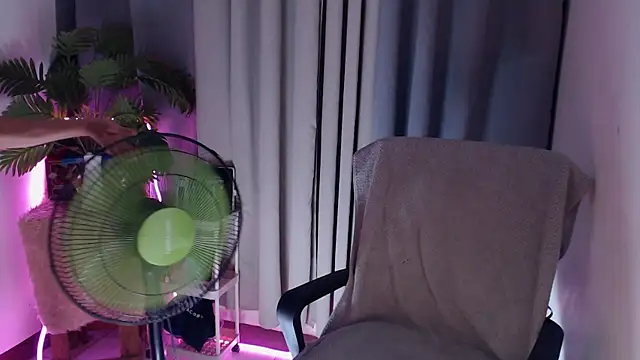 pinkcock froi2305 online show from January 8, 5:32 am