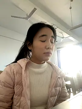 luluya1314 online show from November 19, 5:40 am