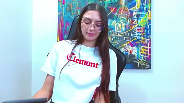 Lea Deluc online show from March 15, 6:47 pm